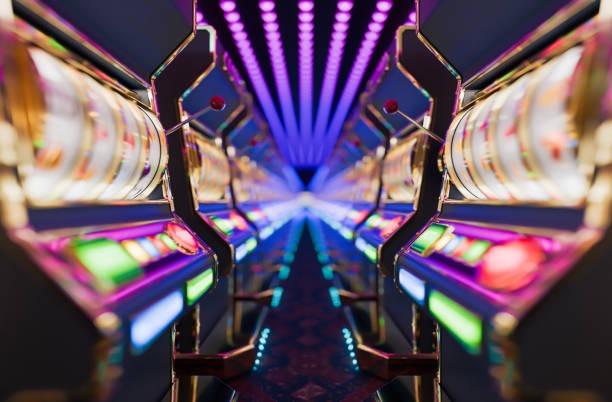 Golden Toad themed slot game interface on topjitu platform showing traditional Asian design elements